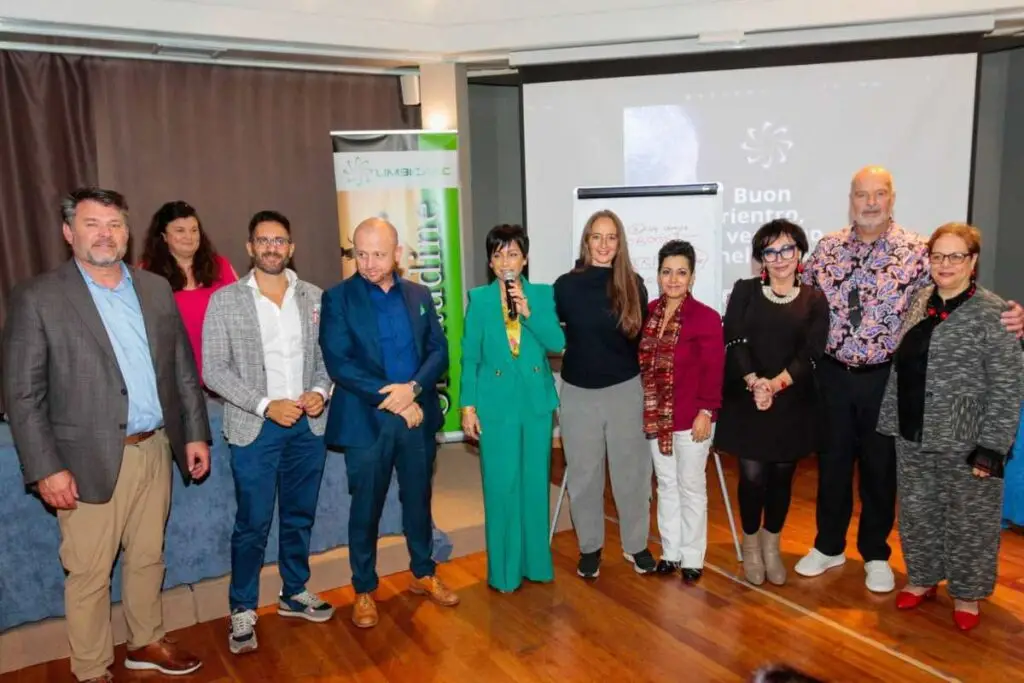 Limbic Arc Evento a Firenze il 15.10.2023 foto di gruppo con il dr. Vaughn Cooke